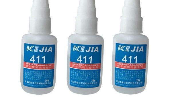 粘塑料用什么膠水？如何正確使用塑料膠水？