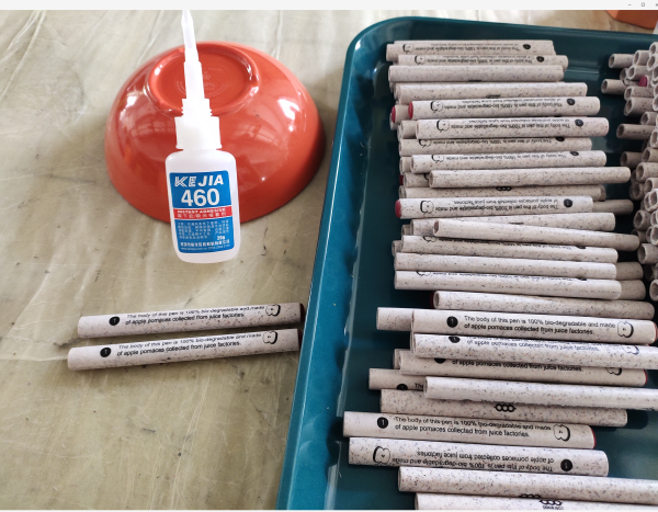 塑料粘金屬KJ-460低白化快干膠應(yīng)用案例