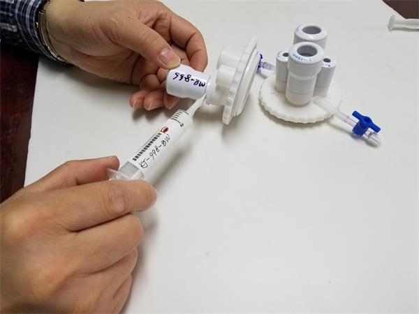 硅膠粘ABSKJ-998-8W應(yīng)用案例