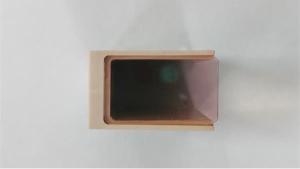 PEEK粘玻璃uv膠應(yīng)用案例-深圳科佳uv膠水