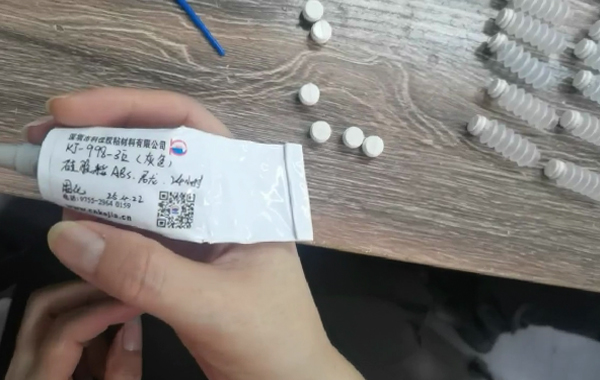 硅膠粘ABS 尼龍 3E