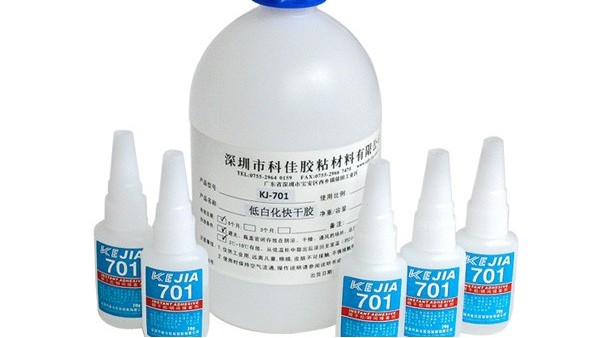 低白化快干膠的優(yōu)點(diǎn)探析-低白化快干膠