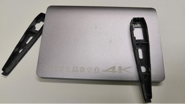 鋁合金粘塑料，用什么快干膠不發(fā)白不發(fā)脆