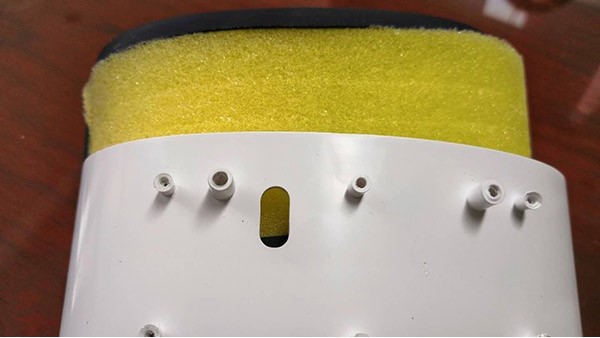 護膝部件的硅膠與ABS材質(zhì)怎么粘