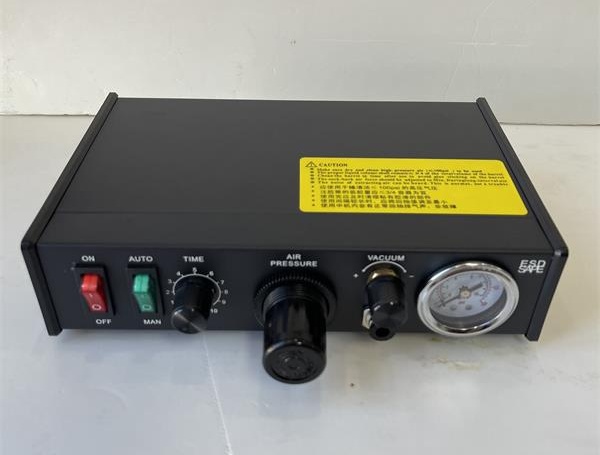 半自動點(diǎn)膠機(jī)2