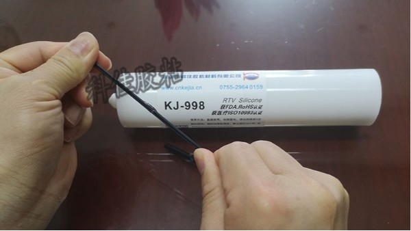 粘硅膠膠水都有哪些？了解清楚能讓產(chǎn)品粘接更牢固