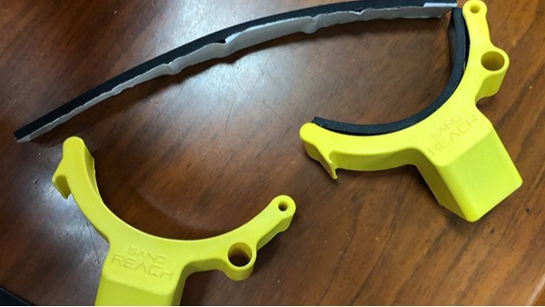 橡膠粘cpt金屬用什么膠水粘，能粘住？